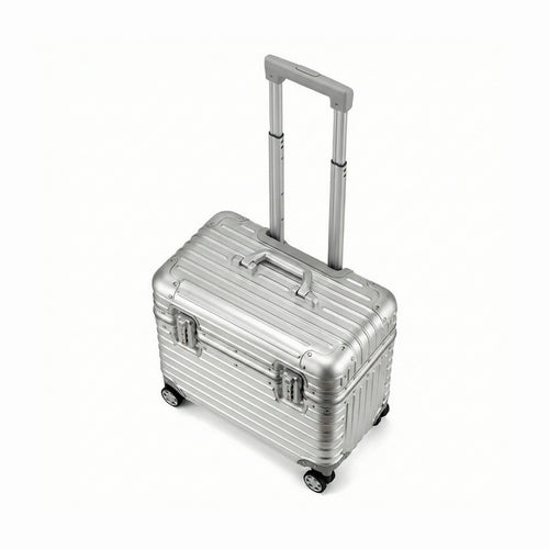 Aluminium Handgepäck Koffer von Kenytra mit minimalistischem Design, gebürsteter Oberfläche und integrierten TSA-Schlössern, Vorderansicht